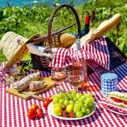Picnic-Food-Foodals-Guide-to-the-Best-Baskets