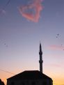 A pink heart clowd drifts sweetly over a mosque. Photo: Wikimedia